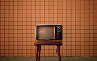 Kultur konkret Fernseher Tapete Tisch