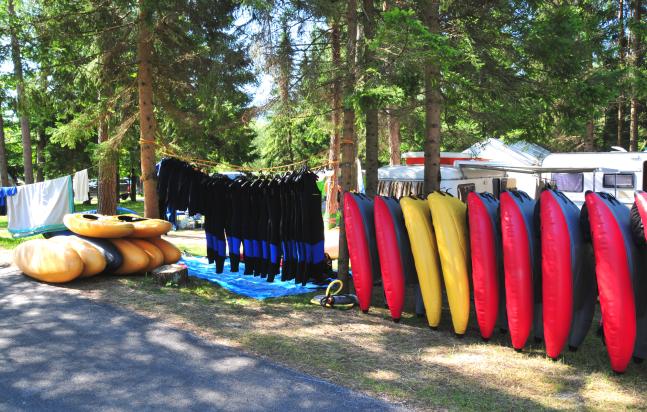 Riverbugs und Topos während des Sommercamps